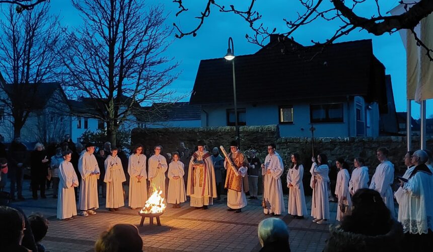 Auferstehungsliturgie – Feier der Osternacht mit Tauferneuerung u. Segnung der Osterspeisen